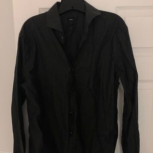 Hugo Boss men’s dress shirt.